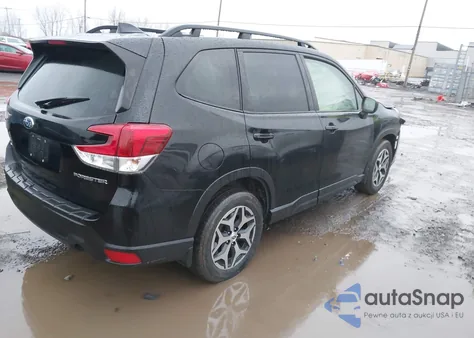 2022 Subaru Forester Premium из США, поврежденный, VIN JF2SKADCXNH495038